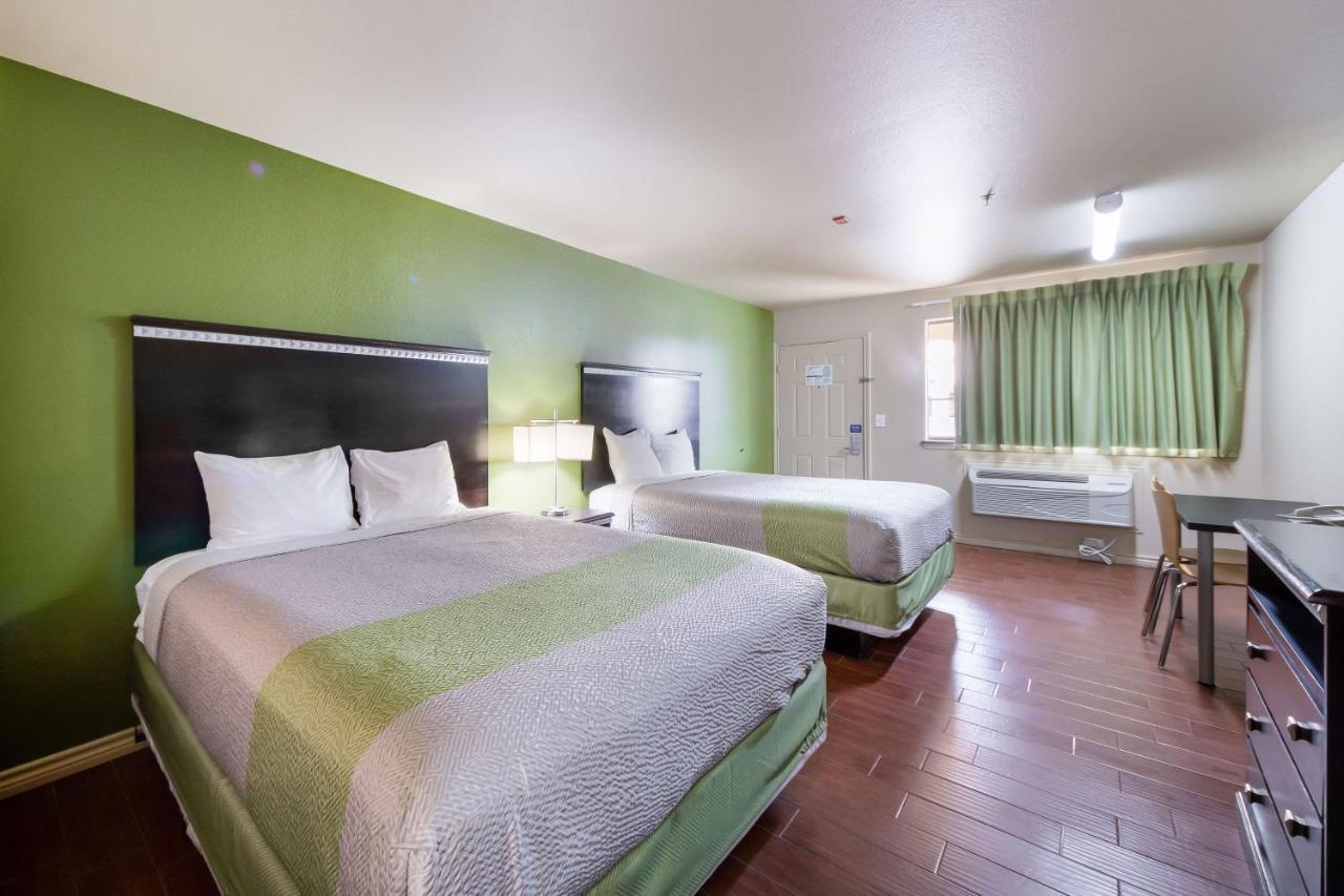 Motel 6 Floresville Esterno foto